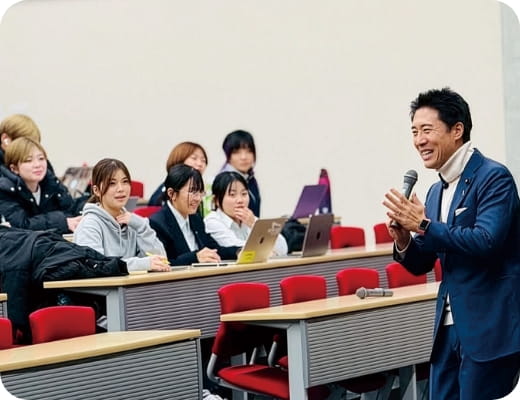 先端的な柑橘農業を現場で学ぶ